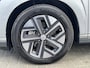 Hyundai Kona Electric 64 kWh 204pk Pure | LED | Camera | Climate | Carplay | Keyless | Navigatie | 17" Lichtmetaal | Parkeersensoren