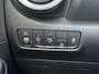 Hyundai Kona Electric 64 kWh 204pk Pure | LED | Camera | Climate | Carplay | Keyless | Navigatie | 17" Lichtmetaal | Parkeersensoren