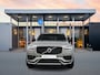 Volvo XC90 T8 Recharge Ultimate Dark | 22"| Luchtvering | Bowers & Wilkins | Trekhaak | Sportstoelen | 360 Camera | Gelamineerd glas | Getint glas | Head-up | Panoramadak | Elektr. verst. stoelen AUTOMATIC | Elektrisch glazen panorama-dak | Grootlichtassistent | Koplampen adaptief | Lichtmetalen velgen 22" | Parkeersensor voor en achter | Trekhaak elektrisch uitklapbaar | Zonnescherm zijruiten | Audio installatie high end | Head-up display | keyle