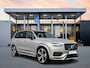 Volvo XC90 T8 Recharge Ultimate Dark | 22"| Luchtvering | Bowers & Wilkins | Trekhaak | Sportstoelen | 360 Camera | Gelamineerd glas | Getint glas | Head-up | Panoramadak | Elektr. verst. stoelen AUTOMATIC | Elektrisch glazen panorama-dak | Grootlichtassistent | Koplampen adaptief | Lichtmetalen velgen 22" | Parkeersensor voor en achter | Trekhaak elektrisch uitklapbaar | Zonnescherm zijruiten | Audio installatie high end | Head-up display | keyle
