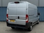 Peugeot Boxer 330 2.2 BlueHDi 120 L2H2 Premium | Achteruitrij camera | Armsteun voor | Centrale deurvergrendeling met afstandsbediening