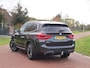 BMW iX3 Executive 80 kWh | Panoramadak | Camera | Trekhaak | Sfeerverlichting | Apple Carplay |