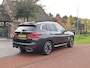 BMW iX3 Executive 80 kWh | Panoramadak | Camera | Trekhaak | Sfeerverlichting | Apple Carplay |