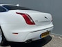 Jaguar XJ 3.0 V6D 275pk Premium Luxury Automaat | Leder | Xenon | Camera | Climate | Keyless | Elek. Klep | Navigatie | Panoramadak | 19" Lichtmetaal | Parkeer Assistent | Meridian Sound | Stoel verwarming & koeling | Elek. stoelen incl. geheugen | 2e Eigenaar