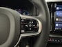 Volvo XC60 T6 Plug-in hybrid AWD Plus Dark Trekhaak | Cruise control adaptief | Camera | Pano dak | Sportstoelen |