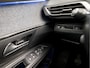 Peugeot 5008 1.2 PureTech Premium Sport 7 Persoons (APPLE CARPLAY, GROOT NAVI, CLIMATE, LEDER, SFEERVERLICHTING, SPORTSTOELEN, GETINT GLAS, TREKHAAK, PARKEERSENSOREN, NIEUWE APK, NIEUWSTAAT)