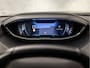 Peugeot 5008 1.2 PureTech Premium Sport 7 Persoons (APPLE CARPLAY, GROOT NAVI, CLIMATE, LEDER, SFEERVERLICHTING, SPORTSTOELEN, GETINT GLAS, TREKHAAK, PARKEERSENSOREN, NIEUWE APK, NIEUWSTAAT)
