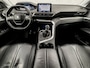 Peugeot 3008 1.2 PureTech Sport (APPLE CARPLAY, GROOT NAVI, LEDEREN SPORTSTOELEN, STOELVERWARMING, GETINT GLAS, 360 CAMERA, TREKHAAK, LANE ASSIST, DAB+, NIEUWE APK, NIEUWSTAAT)