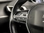Peugeot 3008 1.2 PureTech Sport (APPLE CARPLAY, GROOT NAVI, LEDEREN SPORTSTOELEN, STOELVERWARMING, GETINT GLAS, 360 CAMERA, TREKHAAK, LANE ASSIST, DAB+, NIEUWE APK, NIEUWSTAAT)