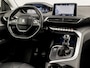 Peugeot 3008 1.2 PureTech Sport (APPLE CARPLAY, GROOT NAVI, LEDEREN SPORTSTOELEN, STOELVERWARMING, GETINT GLAS, 360 CAMERA, TREKHAAK, LANE ASSIST, DAB+, NIEUWE APK, NIEUWSTAAT)