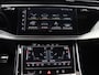 Audi Q8 60 TFSI e 462 PK Quattro Competition | Nachtzichtassistent | B&O | Top view | Trekhaak | Head-up | S-Sportstoelen | Stoelventilatie | Privacy Glass |