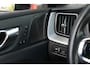 Volvo XC60 T6 Recharge AWD R-Design | Panoramadak | Trekhaak | Harman/Kardon | Parkeercamera | Mem. Stoelen | Glossy Black