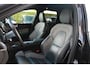 Volvo XC60 T6 Recharge AWD R-Design | Panoramadak | Trekhaak | Harman/Kardon | Parkeercamera | Mem. Stoelen | Glossy Black