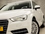 Audi A3 Sportback 1.4 TFSI Sport 150Pk Automaat (GROOT NAVI, CLIMATE, LEDER, DAKRAILS, SPORTSTOELEN, PARKEERSENSOREN, XENON, CRUISE, BLUETOOTH, LM VELGEN, NIEUWE APK, NIEUWSTAAT)