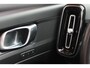 Volvo XC40 T5 Recharge R-Design | Pilot Assist | BLIS | Parkeercamera | 20 INCH | Memory Stoelen | Glossy Black | Keyless