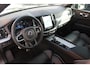 Volvo XC60 T6 Recharge AWD Ultimate Dark | Long Range | Stoelverwarming | Harman / Kardon | 360° Camera | 21 Inch | Glossy Black