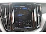 Volvo XC60 T6 Recharge AWD Ultimate Dark | Long Range | Stoelverwarming | Harman / Kardon | 360° Camera | 21 Inch | Glossy Black