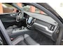 Volvo XC60 T6 Recharge AWD Ultimate Dark | Long Range | Stoelverwarming | Harman / Kardon | 360° Camera | 21 Inch | Glossy Black