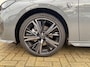 Peugeot 308 SW 1.2 Hybrid 136 e-DCS6 GT | Adaptive Cruise | Navigatie | Achteruitrijcamera | 18"LMV | Lane-Assist | Botsdetectie | !!