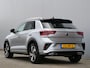 Volkswagen T-Roc 1.5 TSI R-Line Edition 150 Pk Automaat DAB / Apple Carplay / Keyless / Camera