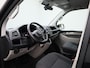 Volkswagen Transporter 2.0 TDI L1H1 Highline 150 PK Volkswagen Transporter 2.0 TDI L1H1 Highline | Automaat | Airco | Dubbele cabine | Cruise control | Multifunctioneel stuur | Radio | Navigatie |