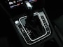 Volkswagen Passat Variant R-Line 1.5 TSI 150 PK DSG | LED Matrix IQ | Achteruitrijcamera | Trekhaak | Adaptieve Cruise Control |