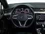 Volkswagen Passat Variant R-Line 1.5 TSI 150 PK DSG | LED Matrix IQ | Achteruitrijcamera | Trekhaak | Adaptieve Cruise Control |
