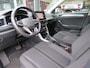 Volkswagen T-Roc 1.5 TSI 150pk DSG-aut. LIFE EDITION / Trekhaak / Stoelverw. / Navi / BOVAG garantie