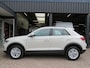 Volkswagen T-Roc 1.5 TSI 150pk DSG-aut. LIFE EDITION / Trekhaak / Stoelverw. / Navi / BOVAG garantie