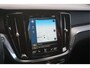 Volvo V60 2.0 B3 R-Design Automaat + Panoramadak/ 19inch/ LED/ Leer/ 360 camera/ Head-Up display/ Schitterend/ Garantie!