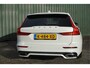 Volvo V60 2.0 B3 R-Design Automaat + Panoramadak/ 19inch/ LED/ Leer/ 360 camera/ Head-Up display/ Schitterend/ Garantie!