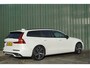 Volvo V60 2.0 B3 R-Design Automaat + Panoramadak/ 19inch/ LED/ Leer/ 360 camera/ Head-Up display/ Schitterend/ Garantie!