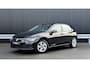 Volkswagen Golf 1.5 TSI 130pk Life | Navigatie | Stoelverwarming | App Connect