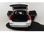 Volvo XC90 T8 RECHARGE AWD R-DESIGN *FULL OPTIONS!* *LONG RANGE!* -PANO.DAK|LUCHTVERING|BOWERS&WILKINS|ADAP.LED|360°CAM|HEAD-UP DISP.|GEVENT.LEDER+MASSAGE|22"
