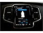 Volvo XC90 2.0 T8 AWD 335kW/455pk Aut8 Recharge Long Range Ultimate Bright LUCHTVERING + PANORAMADAK + HARMAN/KARDON + STOEL-&STUURVERWARMING + MASSAGE + ADAPT.CRUISE + ELTREKHAAK + BLIS + GOOGLE DASH&SERVICES + 360 CAMERA + PARKSENSOREN + 20" LM-VELGEN!!