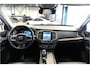 Volvo XC90 2.0 T8 AWD 335kW/455pk Aut8 Recharge Long Range Ultimate Bright LUCHTVERING + PANORAMADAK + HARMAN/KARDON + STOEL-&STUURVERWARMING + MASSAGE + ADAPT.CRUISE + ELTREKHAAK + BLIS + GOOGLE DASH&SERVICES + 360 CAMERA + PARKSENSOREN + 20" LM-VELGEN!!