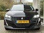 Peugeot 208 1.2T 100pk Allure Pack | Keyless Entry | Stoelverwarming | Apple Cayplay/Android Auto | Achteruitrijcamera | Privacy Glass | LED koplampen