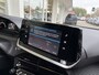 Peugeot 208 1.2T 100pk Allure Pack | Keyless Entry | Stoelverwarming | Apple Cayplay/Android Auto | Achteruitrijcamera | Privacy Glass | LED koplampen