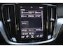 Volvo V60 2.0 T4 Momentum Pro | Leder | Camera | Winter Pakket | Trekhaak | Origineel NL |