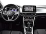 Volkswagen T-Roc 1.5 TSI 150pk DSG Life Edition · Apple/Android Car Play · Navigatie · Camera · P-Sensoren · Park Assist · 17'' Inch · Garantie t/m Februari 2027