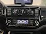 Volkswagen Up! 1.0 cross up! BlueMotion/ Nederlandse auto/ 5 deurs/ Parkeersensoren voor en achter/ Bluetooth