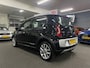 Volkswagen Up! 1.0 cross up! BlueMotion/ Nederlandse auto/ 5 deurs/ Parkeersensoren voor en achter/ Bluetooth