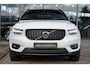 Volvo XC40 1.5 T3 Inscription | Stoel & Stuurverwarming | 360 Camera | Keyless Entry | Harman/Kardon | Adaptieve Cruise + Pilot Assist | Panorama Dak | Navigatie | Dodehoek Detectie
