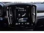 Volvo XC40 1.5 T3 Inscription | Stoel & Stuurverwarming | 360 Camera | Keyless Entry | Harman/Kardon | Adaptieve Cruise + Pilot Assist | Panorama Dak | Navigatie | Dodehoek Detectie