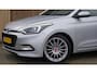Hyundai i20 1.0 T-GDI 100pk 5Drs Comfort 17inch LM Navi LED A-Camera Clima DAB *NL auto* Sportief! 130284km!