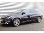 Peugeot 308 SW 1.2 PURETECH 130PK / NAVI / LEDER / XENON / LED  / PDC / 16" LMV / PANO. DAK