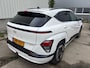 Hyundai Kona Electric Comfort Smart 65.4 kWh | Achteruitrijcamera | Cruise control adaptief met Stop&Go en stuurhulp | DAB ontvanger