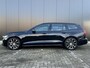 Volvo V60 2.0 T6 Plug-in hybrid AWD Plus Dark Adaptieve cruise control / BLIS / 360 camera / elektr. verst. Contourstoelen / stuur-,stoel-, voorruit verw. / Harman Kardon audio / Trekhaak / Keyless drive / All season banden