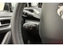 Peugeot 2008 1.2 Blue Lion 110 Pk | Trekhaak | Navigatie | Cruise Control | Parkeersensoren Achter