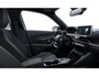 Peugeot 2008 Allure | Advanced Active Safety Brake met camera en radar | Climate Control | Dashboard in zacht materiaal met carboneffect en hoogglans zwarte sierstrip